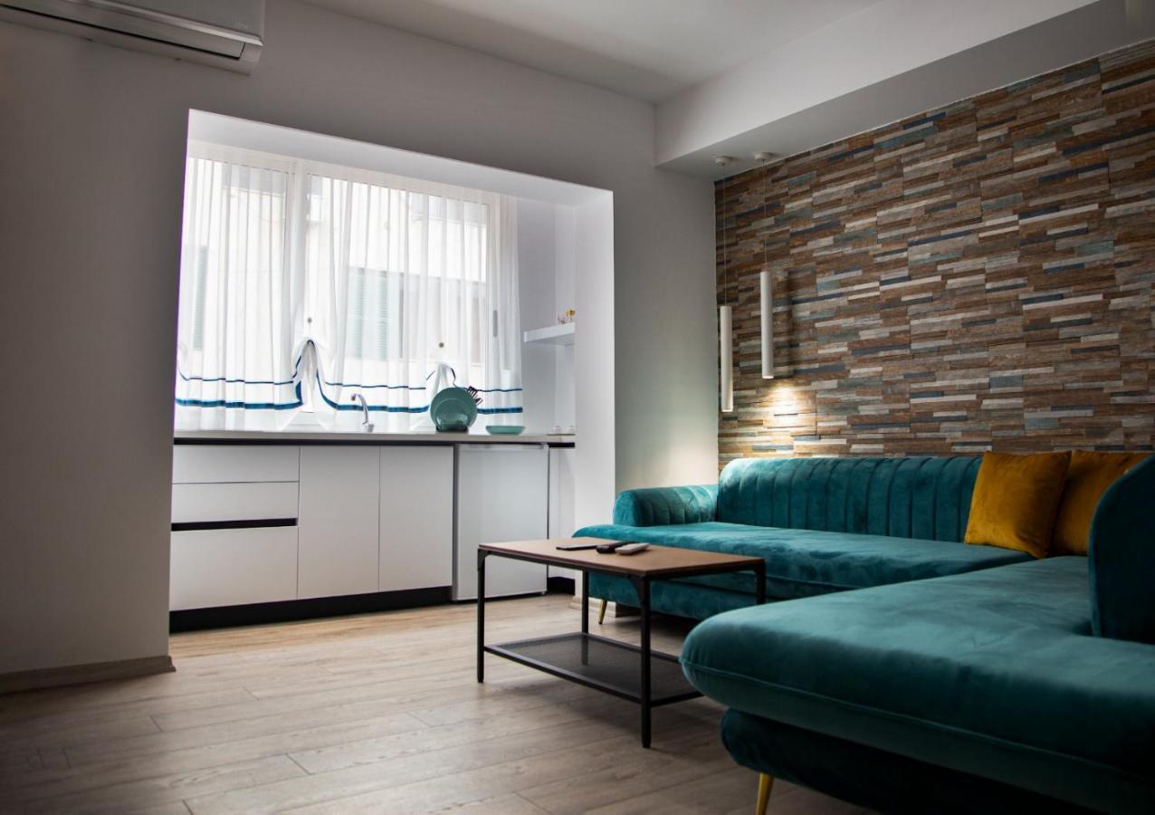 Lucas Central Premium Studios Tiranë Eksteriør bilde